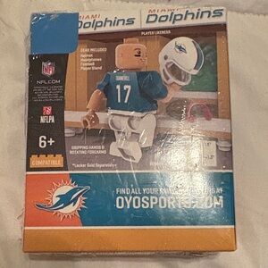 NFL Miami Dolphins RYAN TANNEHILL #17 LEGO 12 pieces NEW IN BOX